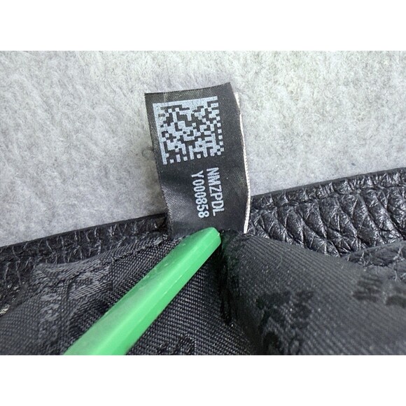 MICHAEL KORS Womens Black Leather Purse Drawstring Bucket Hobo Bag Gold Hardware - Picture 8 of 13